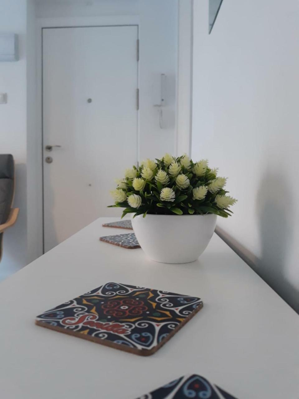 Apartamento Santa Justa Seville Exterior photo